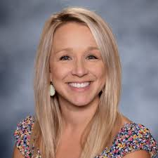 Laura Ruch Receives Excellence in Education Award