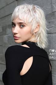 People who once proudly flicked their mullet to the wind started to cut off their rattails and soon the haircut was considered an embarrassment for the world. Most Inspiring Female Mullet Looks To Replicate This Season