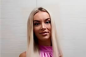 Saraya shared a throwback picture of herself from 2023.