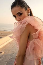 Amelia Florence's Instagram, Twitter & Facebook