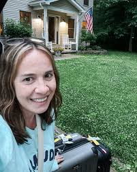 Home Sweet Home!! 🏠 We're missing the tropical weather, but there's no  place like home! ❤️