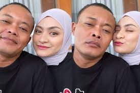 Namun sayang, dose hudaya tidak menjelaskan secara detail siapa perempuan yang akan dipinang kliennya tersebut. Nathalie Holscher Hamil Istri Sule Cerita Tahu Pertama Kali Mengandung Gegara Telat Menstruasi 1 Hari Gak Tahunya Garis Dua