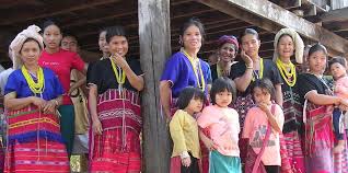 Pin By Soe Aye On Golden Land Myanmar Karen People People Fashion