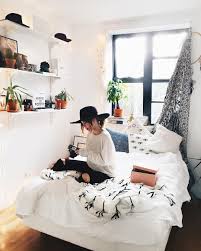 Pinterest Chandlerjocleve Bedroom Bed Http Amzn To 2i1xtue Dorm Room Decor Minimalist Dorm Room Inspiration