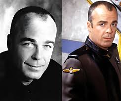 I really enjoy scenes with just Garibaldi and Zack. Two good actors at  their peak, with very well written characters to work with. And, finally,  they're both from New York City, just