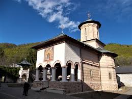 Biserica adormirea maicii domnului este o biserică ortodoxă din bucureşti, situată în sector 5. FiÈ™ier Biserica Adormirea Maicii Domnului A MÄƒnÄƒstirii Polovragi Jpg Wikivoyage