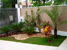 Como Montar Um Jardim Simples E Bonito Jardinagem Residencial Jardins Pequenos Decoracao De Jardim Pequeno