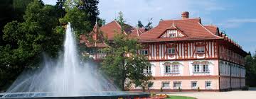 Neopakovatelný kolorit lázeňské architektury společně s překrásnými. Lazne Luhacovice Lazne Travel