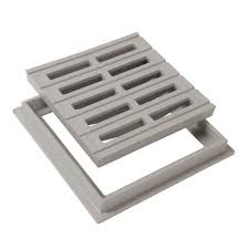From cdn.manomano.com constitué d'un corps monobloc avec emboîtures femelles operculées (100 à 125 mm de proposé avec couvercle piéton clipsable pour pied de descente avec prédécoupe, couvercle plein en pvc sans cadre et grille. Grille De Sol Cadre Pvc Nicoll Grc20 Gris Clair Materiauxnet Com