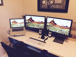 A list of the best of efficient computer setups has suggested for creating a workable and well functioning electronic best of … efficient computer setups. Mac Setup Triple Display Macbook Pro Workstation Osxdaily