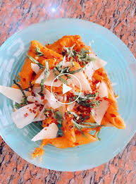 1 teaspoon red pepper flakes. Gigi Hadid S Homemade Spicy Vodka Sauce Pasta She S Fun