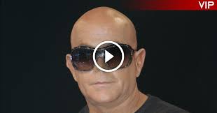 Corria o ano de 1989 quando. Pedro Abrunhosa Veja O Cantor Sem Oculos Vip Pt