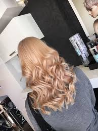 blond erdbeerblond waves longhair olaplex tugce blonde haare mit strahnen frisuren blond