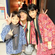 宗男おじさんに会えてうれしいちよ子と進 撮影の合間もずっと3人で遊んでいました 峯田和伸 宮原和 髙橋來 朝ドラ ひよっこ actresses vietnamese dress cool hats