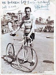 A la naissance il ne pesait que 2 kilos. Anniversaires Au Musee 60 Ans Depuis La Mort De Fausto Coppi
