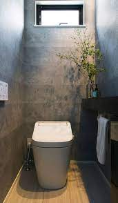 グレーの壁が印象的なスタイリッシュなトイレ トイレのデザイン モダン トイレ 和モダン トイレ