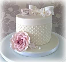 Flowers And Pearls Hatbox Birthday Cake For Mom Elegant Birthday Cakes Mom Cake