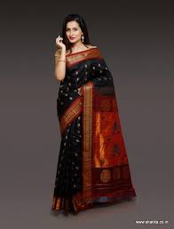 Black And Red Combination Designer Saree This Urvi Black Paithani Silk Saree Designed In Black Spells The Magic In The Combination Of Magical Ma Saree Designs Designer Silk Sarees Cotton Sarees Online