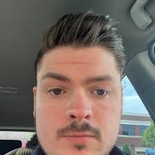 Who will win in a matchup between Charles and Dan Hooker?