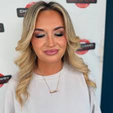 Chloe Lowry Make-Up Artist