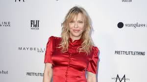She became pregnant within weeks of dating kurt cobain, and the pair married in 1992 after four months. Courtney Love Promiflash De