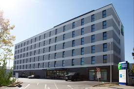Guests of holiday inn frankfurt airport will enjoy a daily buffet breakfast during their stay. 20 Best Hotels In Obertshausen Kayak