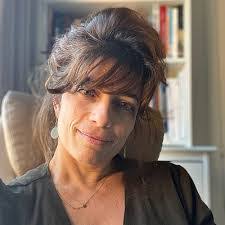 Laura Riss's Instagram, Twitter & Facebook