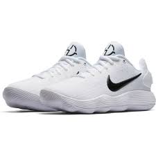 Low profile makes these shoes extremely lightweight which is good for anyone dependent on speed and athleticism. Nike Women S Hyperdunk 2017 Low Basketball Shoes Olympia Sports