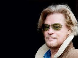 Daryl Hall is much happier without John Oates around