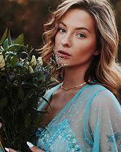 Ashley Resch pictures and photos