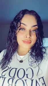 Them: i dint like girls with braces Me: u aint got no life 💯🤣 #fypシ  #explorepage✨ #foryoupage❤️❤️❤️ #tiktok #spanishmami #newpost #latina #her  #hispanic #lighteyes #hazeleyes #curlyhair #braceface ...