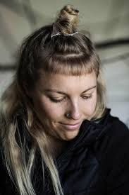 Velvære: Med begge ben solidt plantet i den blå luft