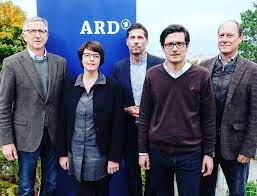 Wenn der kampf ums kind in die entfremdung führt väterperspektiven: Till Rueger On Twitter Ard Team Fur Die Wahl Von Links Clemens Verenkotte Hf Andrea Beer Hf Till Ruger Tv Srdjan Govedarica Hf Michael Mandlik Tv Https T Co 7frht6hjkk