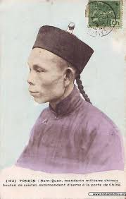 Ải Nam Quan và Ải Bắc Quan.