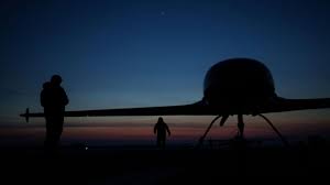 Helydia topless i have a insatiable desire for women that