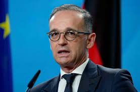 The characterization is perfect for a justice minister. Tipp Auf Deutschland Bei Der Em 2021 Aussenminister Heiko Maas Verliert Wette Um Kasten Bier Fussball Stuttgarter Zeitung