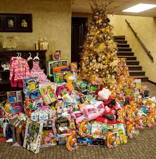 Christmas Past Now This Is Gifts Under The Tree Repin If This Reminds You Of The Way It Used To Be When Money Wa Christmas Mood Food Donation Christmas Past