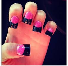 Black And Hot Pink Acrylic Nails Pin By Alexis North On Claws Or Whatevaaaa Pink Acrylic Nails Flare Nails Pink Nails