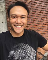 Shaheizy Sam Samad 添加了 1 张新照片。