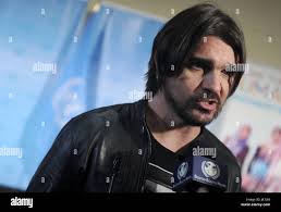 Dennis new world hi-res stock photography and images