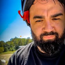 Wow. DON'T SLEEP ON THIS... Las Vegas Rapper Kills this over a crazy beat!  "She drops it Low for dollar bills, I wonder how her father feels". TURN  YOUR SPEAKERS WAY UP!! #