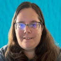 Danielle Leonard's Instagram, Twitter & Facebook