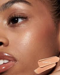 Meet the backwards buildable blush 🔄✨. Go from a cheeky rush of pigment to  a casual flush of #Strobingcolour as you blend your way to a low-key,  lit-from-within look. Eight iridescent shades