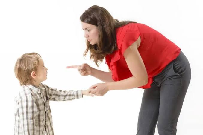 كيف تعاقبين طفلك بطريقة صحيحة؟ | تطمين