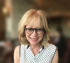 Suzanne Brouillard's Instagram, Twitter & Facebook