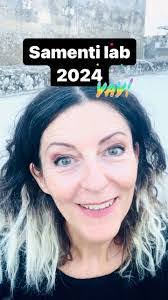 Barbara Tomaro's Instagram, Twitter & Facebook