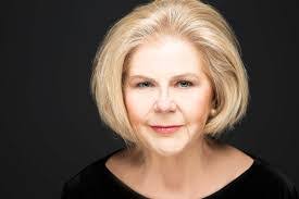 Sharon Daggett's Instagram, Twitter & Facebook