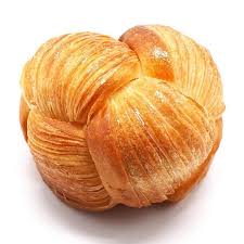 Essai De Brioche Chignon Pour M Entrainer A La Viennoiserie Que Je N Ai Pas Beaucoup L Habitude De Pratiquer F Brioche Feuilletee Brioche Recette Brioche