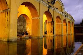 Believe It Or Not We Are Still Experiencing Rains This Late In November As I Have Said Before Al Mal Tiempo Buena Cara Antigua Guatemala Guatemala Antigua