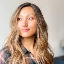 Katie Yeager's Instagram, Twitter & Facebook